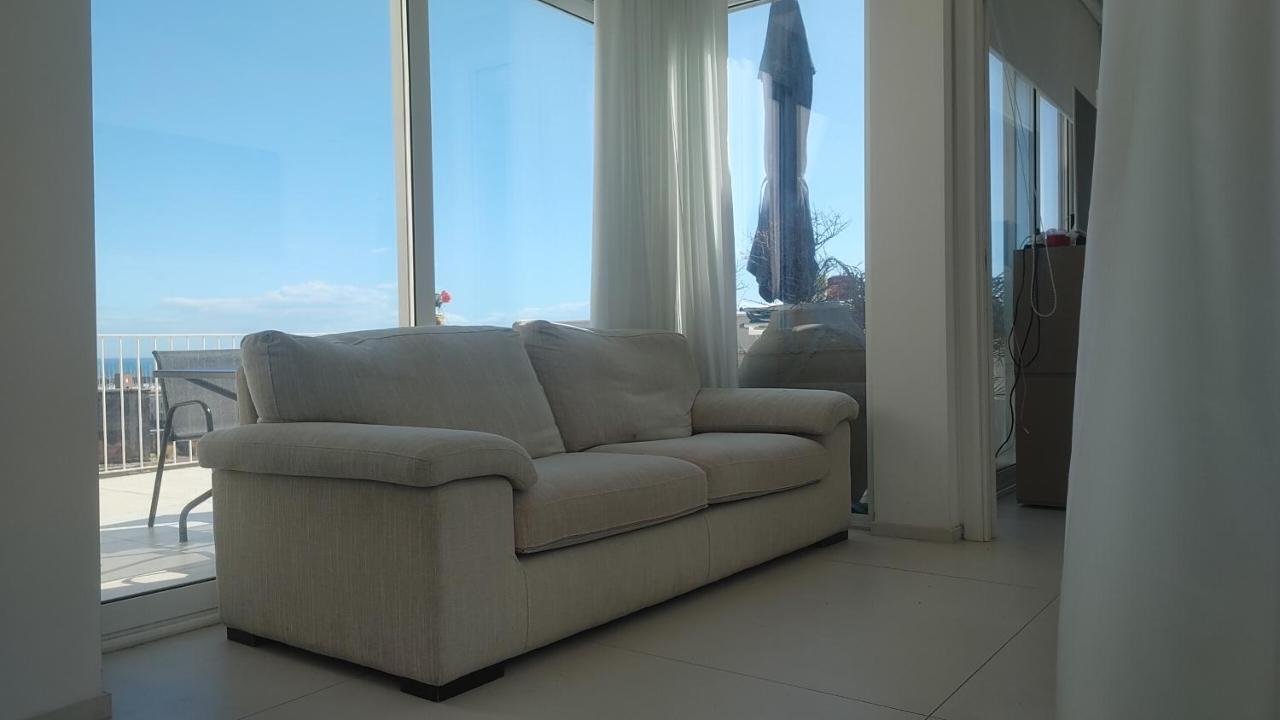 Attico Sul Porto Di E Vista Vulcano Catânia