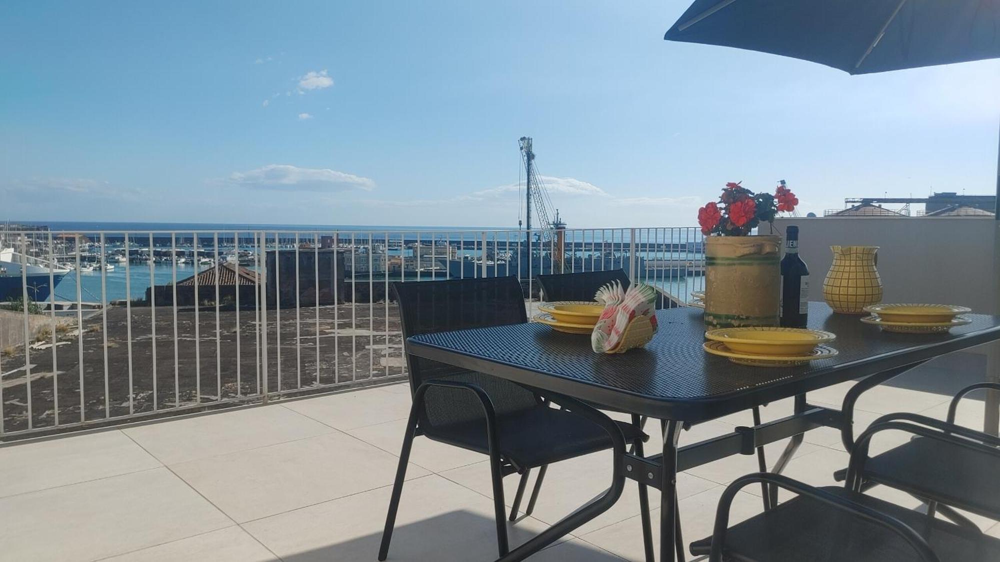 Attico Sul Porto Di E Vista Vulcano Apartment Catania